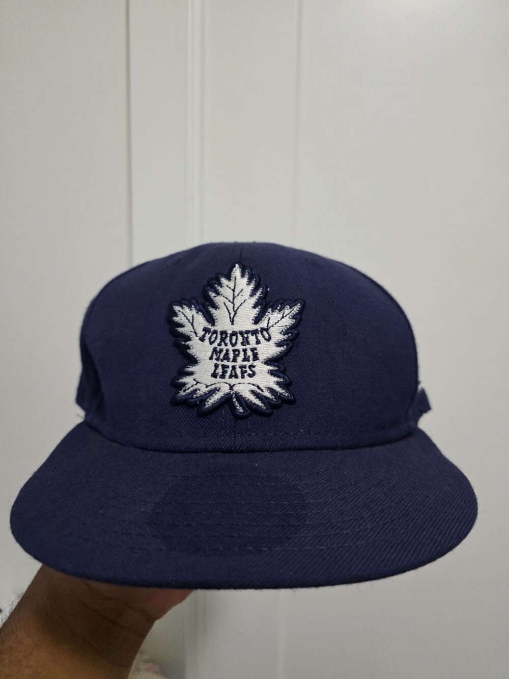 Toronto Maple Leafs Vintage Hockey Logo Fitted Hat